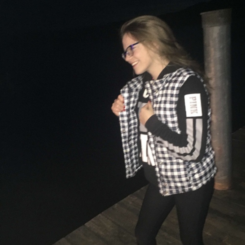 Meet your Posher, Rhiannon